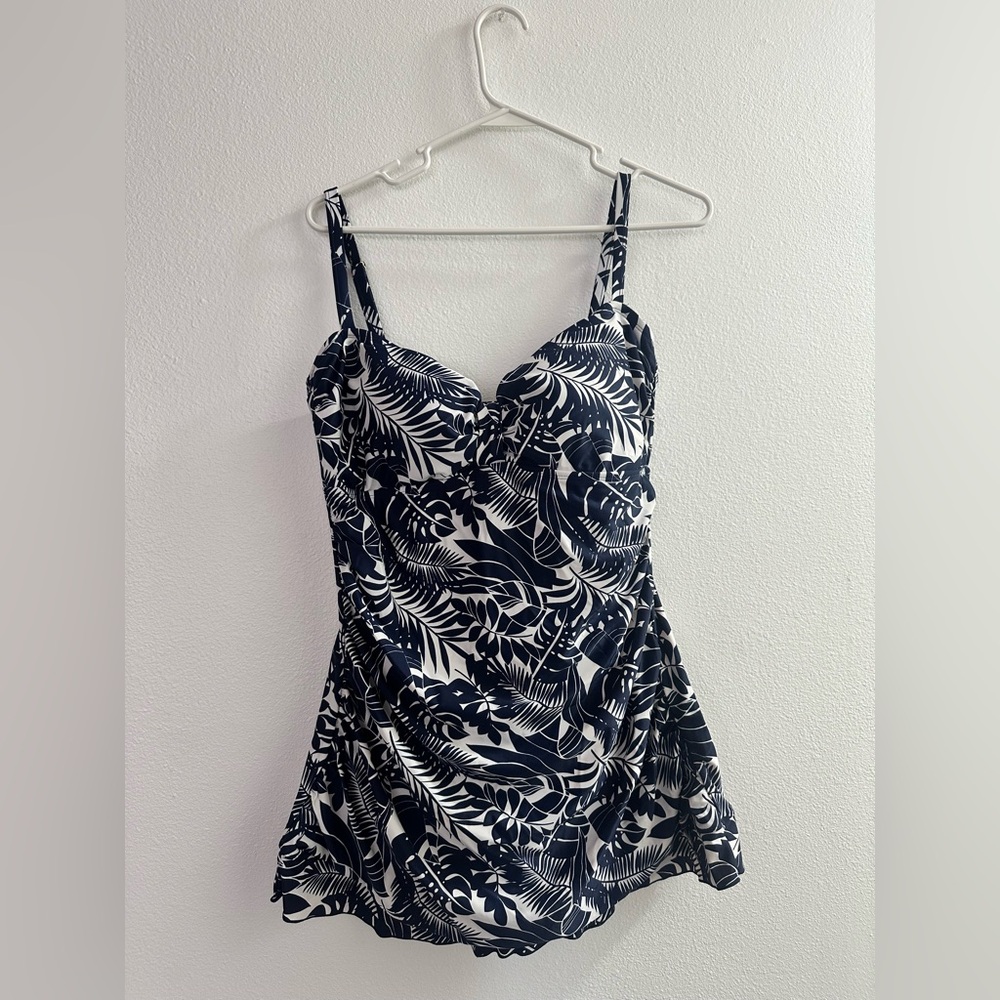 Shore shapes swimsuit